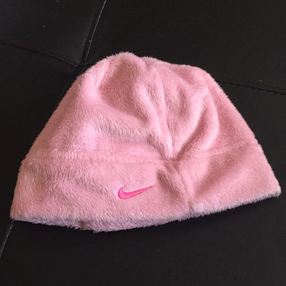 Kids Nike pink winter hat size 7-16